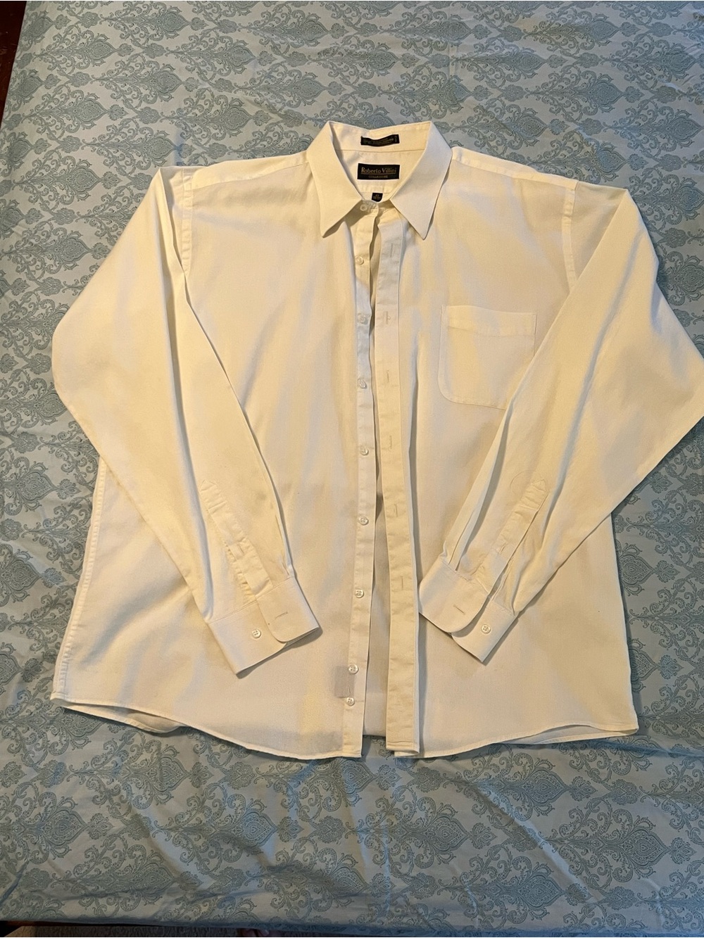 Men's White Long-Sleeve Dress Shirt with Chest Pocket